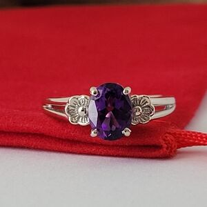 ❤️14k Size 7.75 Lovely Solid White Gold Amethyst Gemstone Ring! 👌🎁